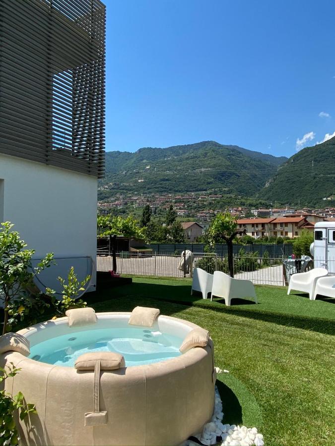 Art B&B Design Costa Volpino Exterior foto